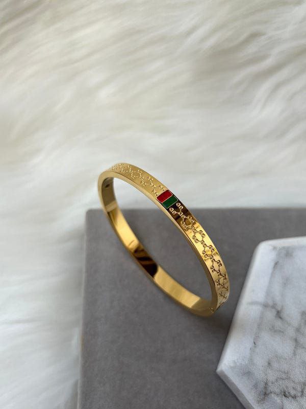 💖 Fashionable Red & Green Charm Bangle for Women
