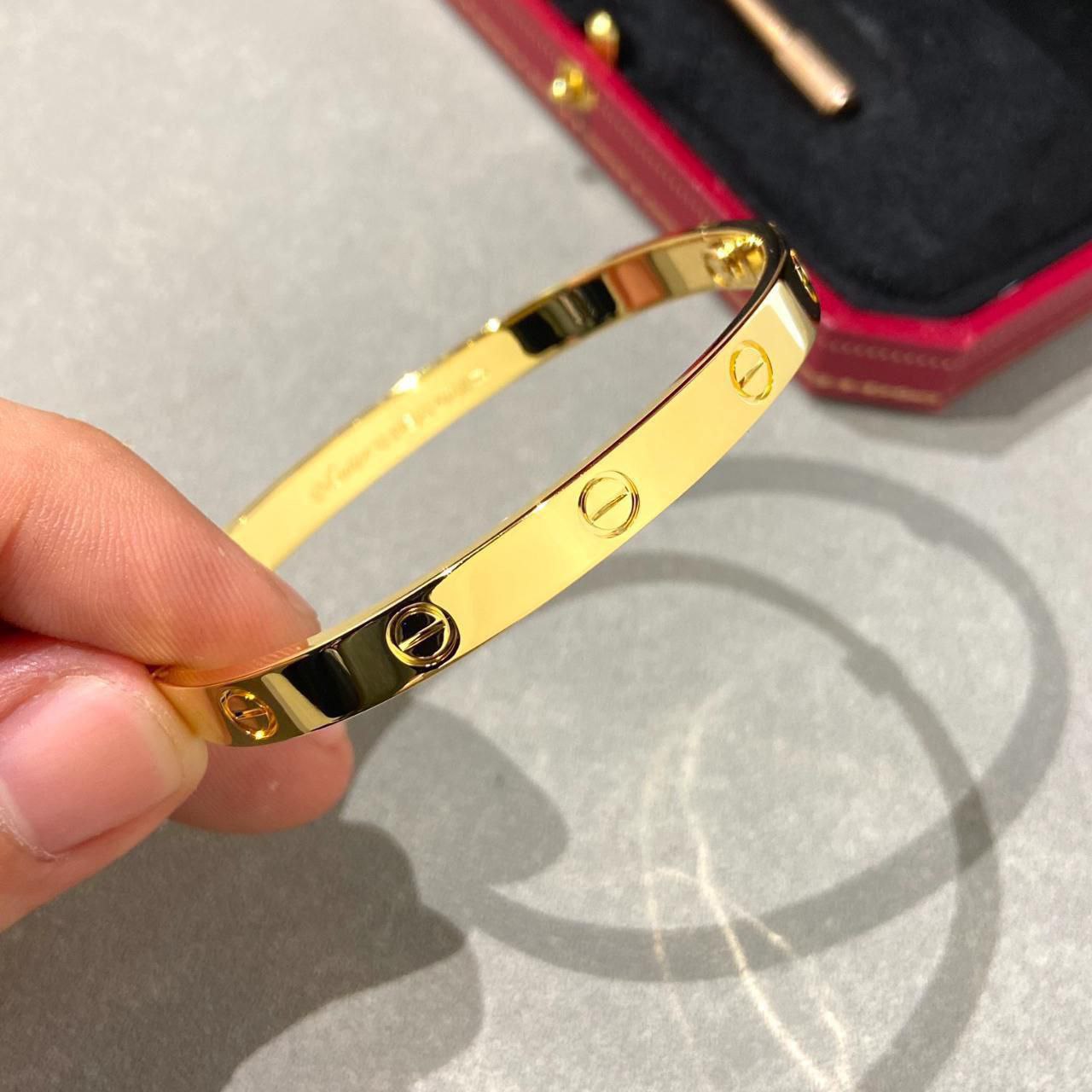 💎 Stainless Steel Bracelet – Cubic Zirconia Bangle Jewelry